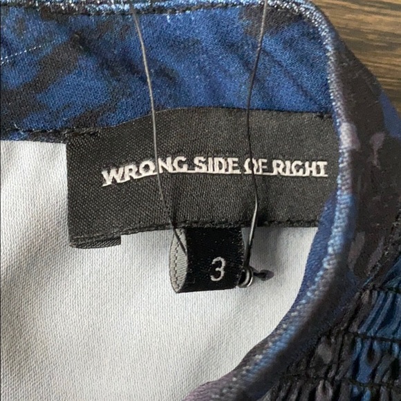 Wrong side of right top - Picture 4 of 5